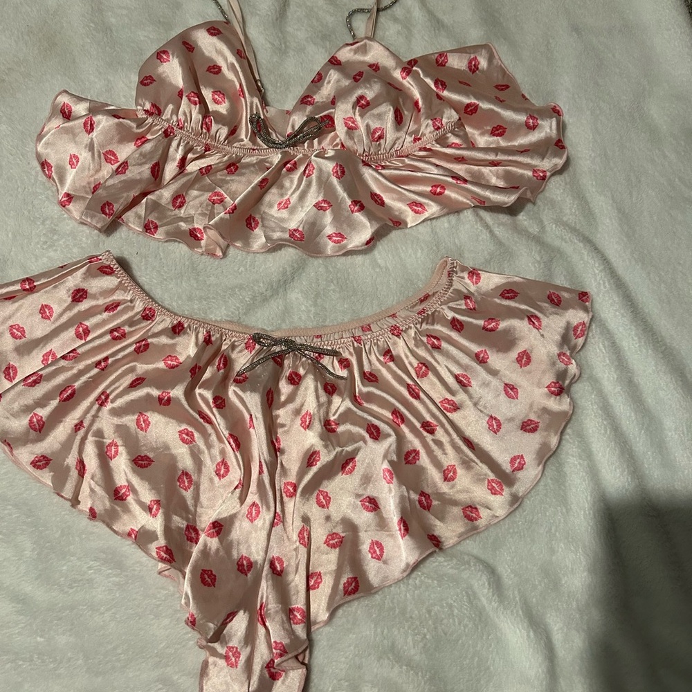 Streetwear Society Pink and Cream Heart Print Pajama Set